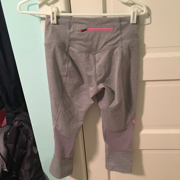 Nike cropped leggings - Picture 3 of 3